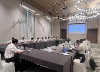 中高層半年度工作總結(jié)會(huì)_副本