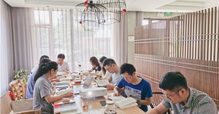 秋風(fēng)作伴來(lái)相聚，線下讀書(shū)好分享 | 中達(dá)建設(shè)黨支部舉辦首次讀書(shū)會(huì)